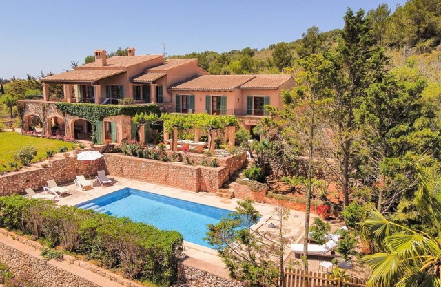 Finca Ronya in S'Alqueria Blanca