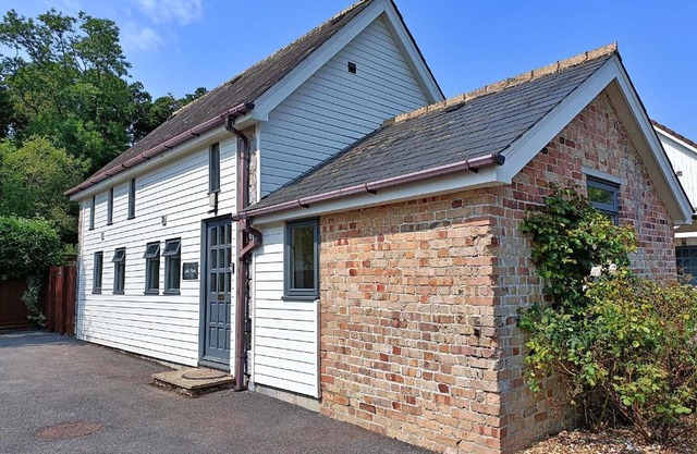Finest Retreats - Little Dunley - Lake View