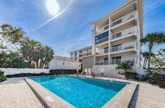 Fins up! | Condo Steps from the Sand