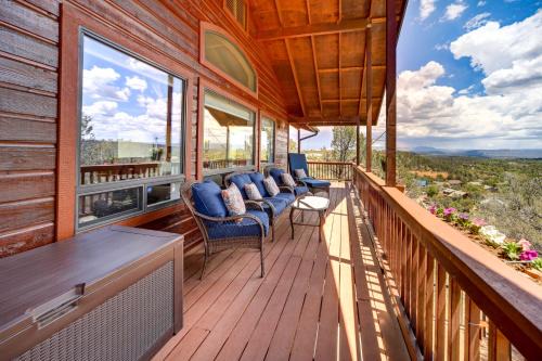 Fire Pit and Views Falconcrest Cottage in Payson!