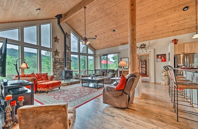 Fire Pit, Deck & Grill: Serene Prescott Cabin!