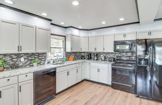 Fire Pit + Game Room: Spacious Poconos Retreat!