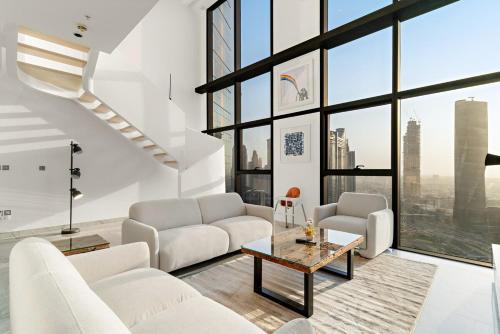 FIRST CLASS 2BR Elegant Duplex Haven