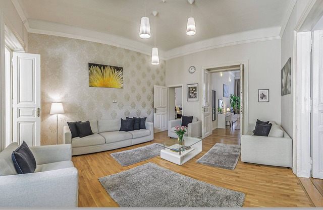 First Class Apartment - 160 sq.m, 4 Bedrooms + 4 Bathrooms, in centre