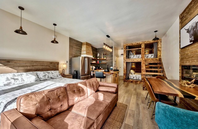 First level studio Unit #7 close to everything bike, ski, swim Zephyr Cove!