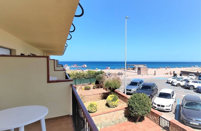 First line beach apartment with sea vue - Pals beach (DU 1H 306)