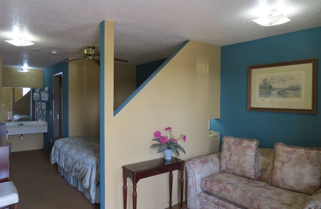 First Western Inn Caseyville