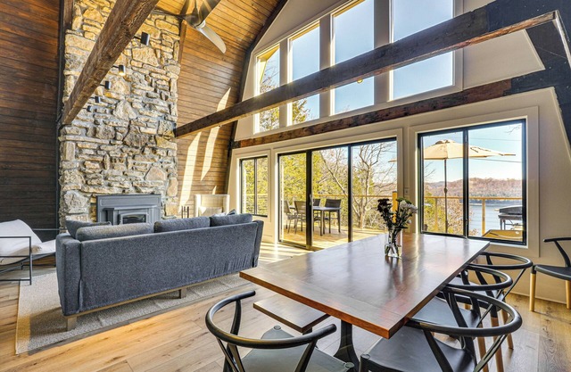 Fish, Swim & Kayak: Spacious Beaver Lake Home!