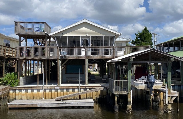 Fishing /Scalloping /Boating on the Gulf of Mexico.