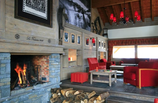 Fitness, swimming pool, sauna, hammam, terrace, balcony, tv, ski locker, 50m², La Toussuire