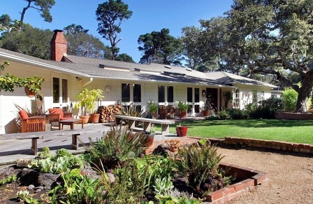 Five Acre Retreat, Great Location!