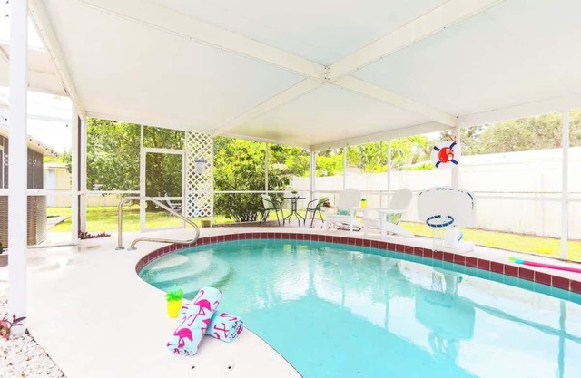 Flamingo Lounge | Pool, Firepit, Grill, Sleeps 10