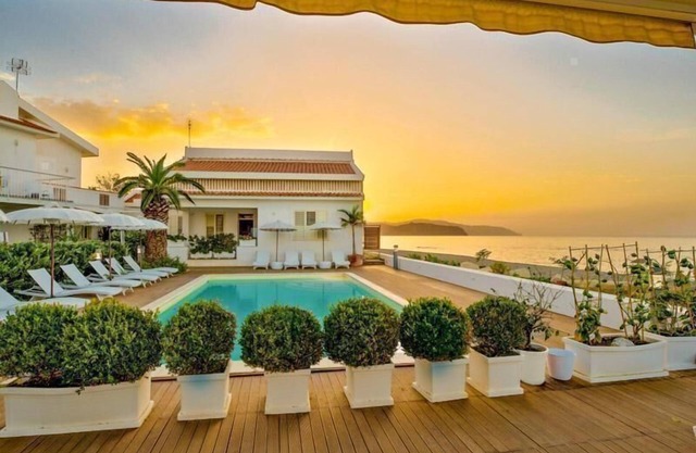 Flat 'Ancora Bianca' with barbecue