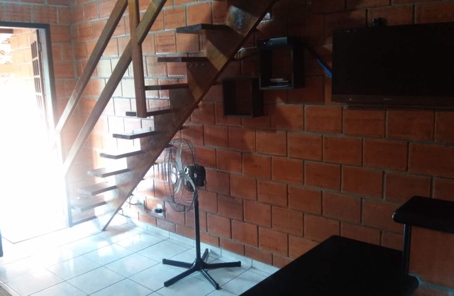 Flat in Ubatuba on Maranduba beach with pool for up to 8 people