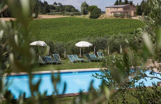 Flat with A/C in a Tuscan winery, Wi-Fi, swimming pool,children friendly,sleep 5