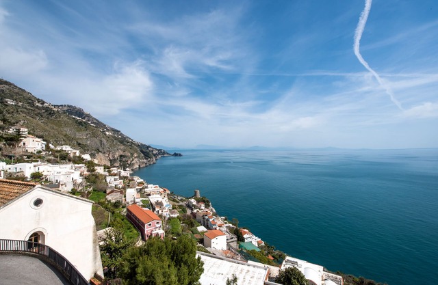 FLATIRON APP 2 - CHARMING APARTMENT WITH STUNNING SEA VIEW -Sosòre Holiday Homes