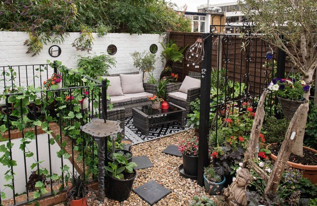 Flawsome Stays Unique Home w Quirky basement for 12 Guests near Harbour /Town