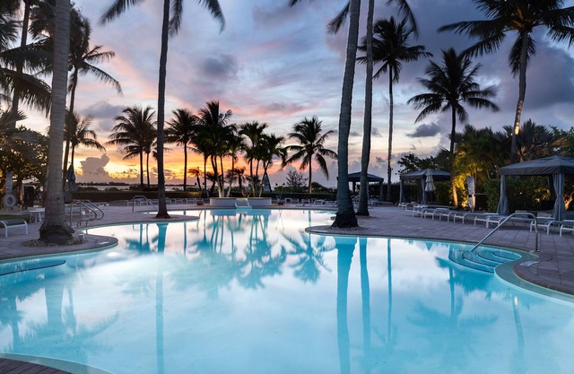 Florida Keys 2BR Villa w/Balcony | No Hidden Fees