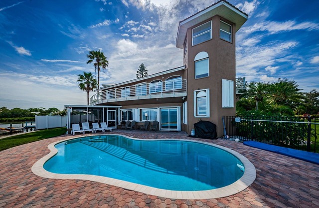 Florida Villa | Waterfront | Private Pool