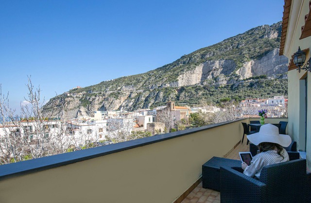 flowers apartments and rooms