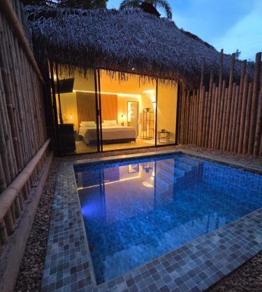 Fm Luxury villa Amalfitana con Playa artificial, pisicna privada