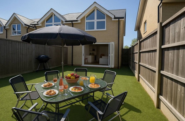 Forest View by NewFo Rest