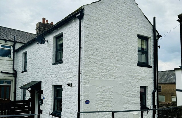 Forge Cottage -Lovingly Restored Cottage in Centre
