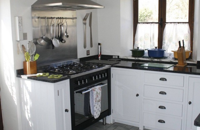Fosse Farmhouse B&B and Holiday Cottages