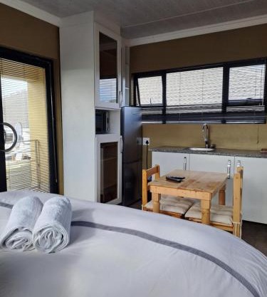 Fountain Beach House-Ikhaya