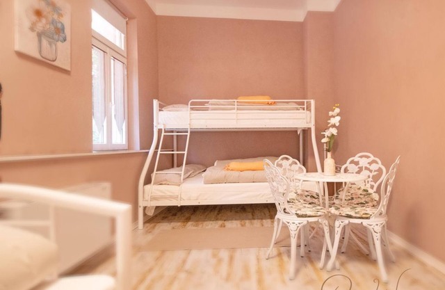 Four-bed room - Historia Hotel