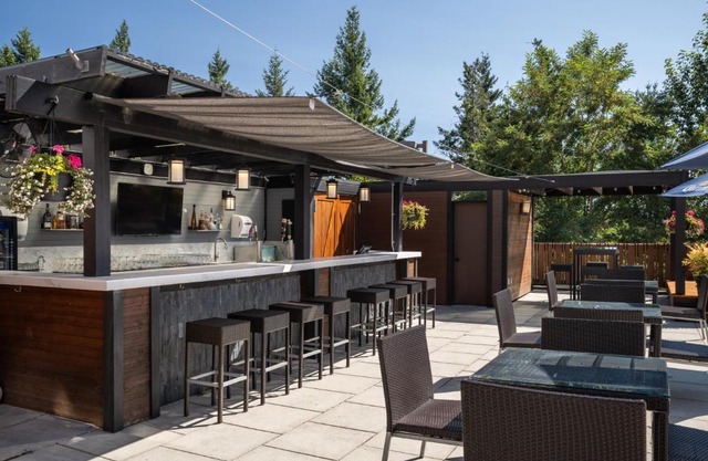 Four Points by Sheraton Victoria Gateway