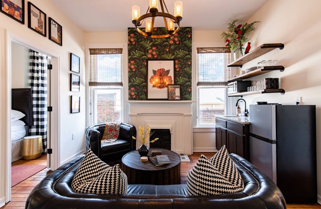 Four Roses Suite, The Woodford Hotel