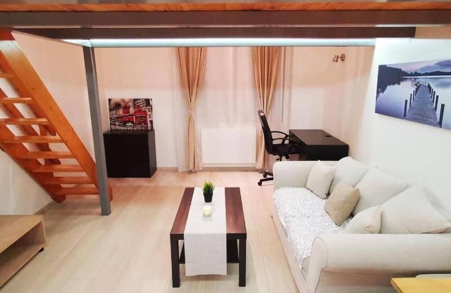 Cosy studio with mezzanine & parking 2min Walibi