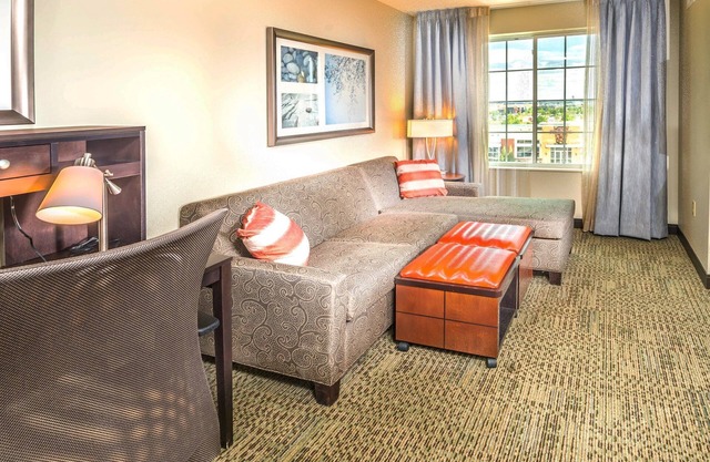 Free Breakfast Buffet. Pool & Gym Access. Near Colorado Convention Center.