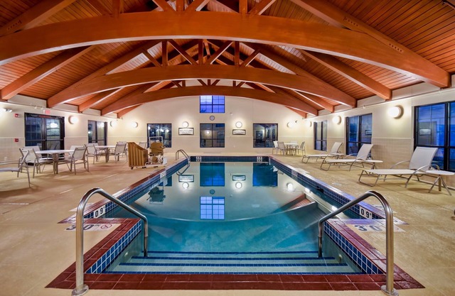 Free Breakfast. Pool + Hot Tub. Near UW-Madison!