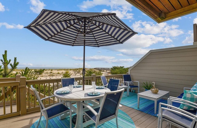 Free Golf at Bear Trap Dunes and MORE! BOOK TODAY! COMMUNITY POOL!