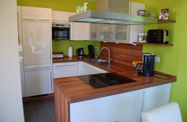 free-standing, new built holiday house with exclusive furniture