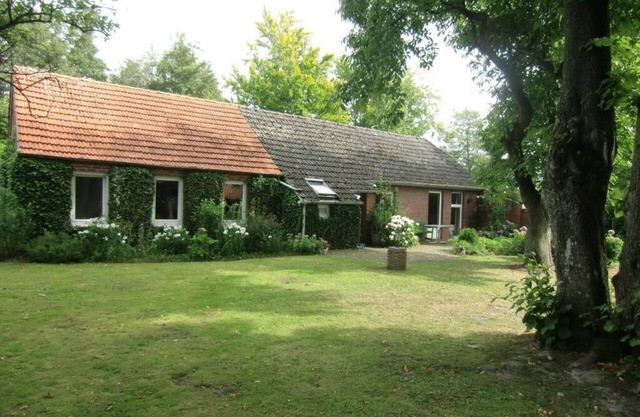 Freistehendes Ferienhaus mit Großem Garten