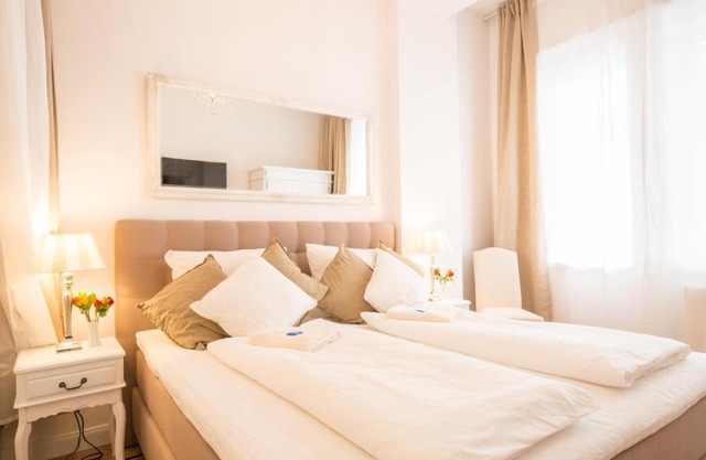 FRITZ by ROCKCHAIR Apartments l SUPERHOST Status l 3 Bedrooms Boxspringbeds 2 Bathrooms 2 Kitchen - Cozy Family & Business Flair welcomes you!