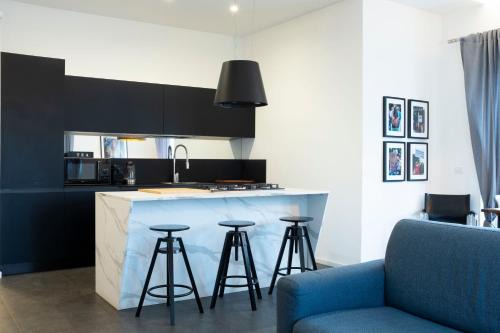 From Ostia Beach to Rome & Airport in a heartbeat!