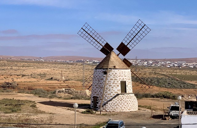 Fuerteventura beautiful apartment view Mill and mountains.Wi-Fi, relax nature