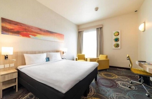 Full Furnished Standard Room Near Dragon Mart