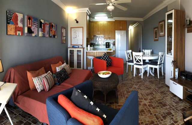 Fully equipped holiday apartment with beautiful sea view