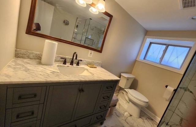 Fully Furnished 1 Bedroom Apt near Takoma Metro Subway Station