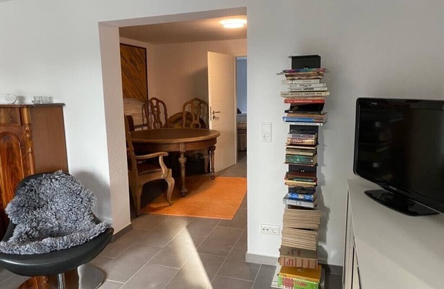 Fully furnished apartment only minutes away from Frankfurt airport/train