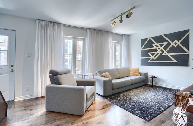 Fully furnished Home Downtown near Beaudry metro station with private terrace