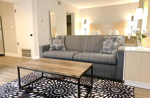 Fully Furnished Studio | Flexible Stays