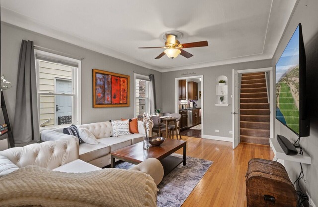 Furnished Oasis in Sought-After Browndale: Walk to Lakes & More!