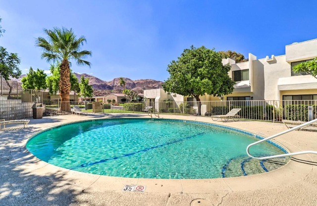 Furnished Patio and Mtn View Palm Desert Retreat