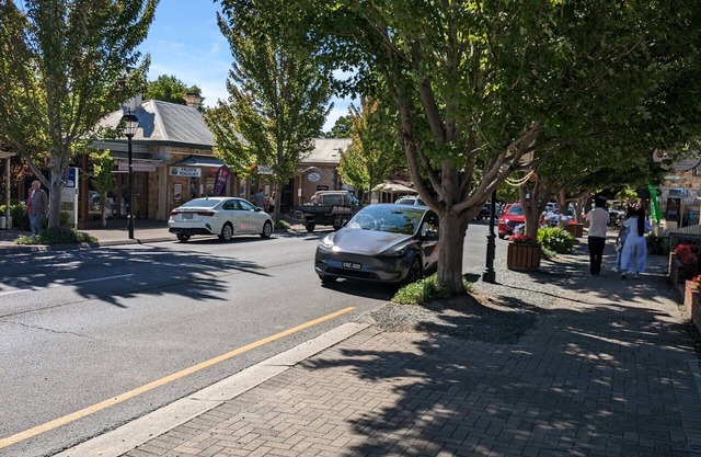 Furnished room off Main St Hahndorf